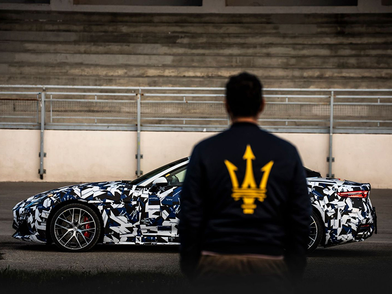 مازيراتي تكشف عن صور النموذج الأولي لسيارة جران كابريو الجديدة